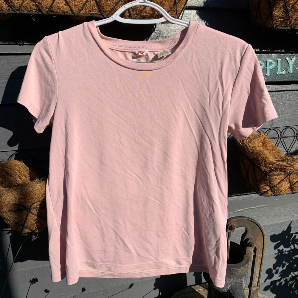Levi’s pink shirt